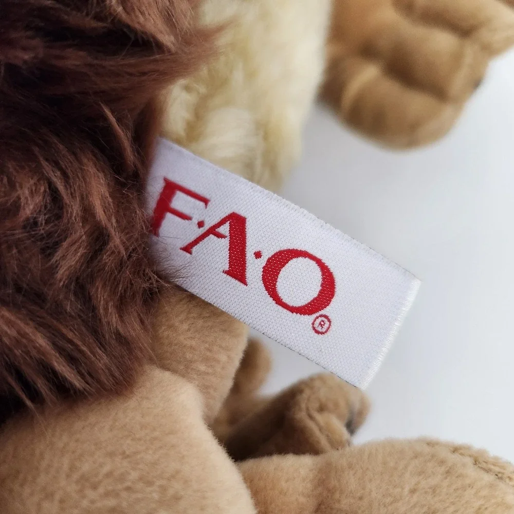 VTG FAO Schwarz Orangutan 2011 Toys R Us Ape Plush Stuffed Animal Rare Monkey
